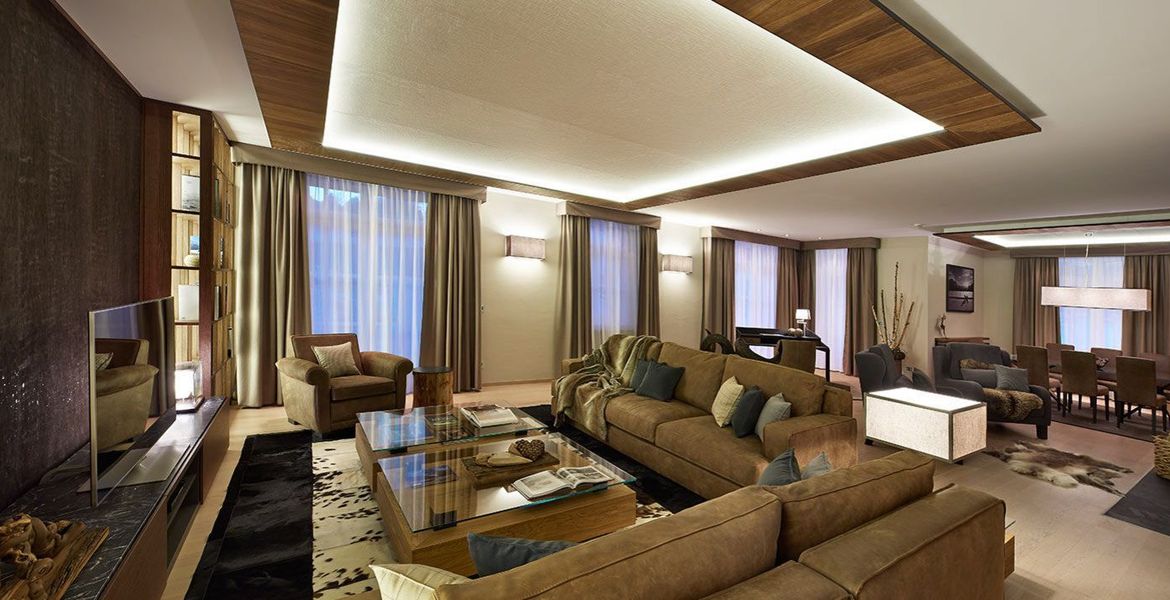 3 bedroom super-size luxury suite