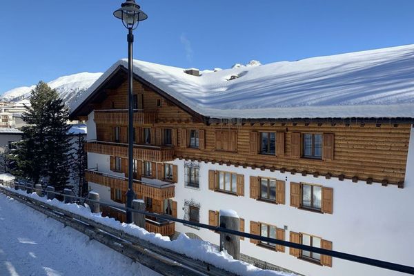 Ski-in apartment with a wonderful view of St. Moritz