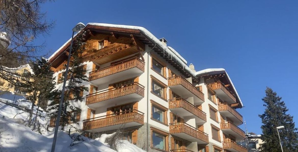 Ski-in apartment with a wonderful view of St. Moritz