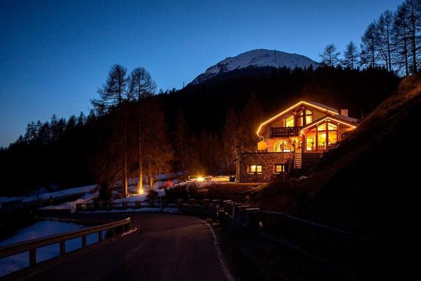 Book Chalet / House La Punt-Chamues-ch