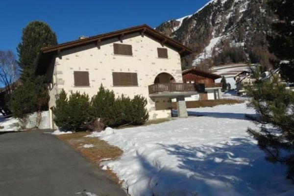 Chalet for rent in Pontresina