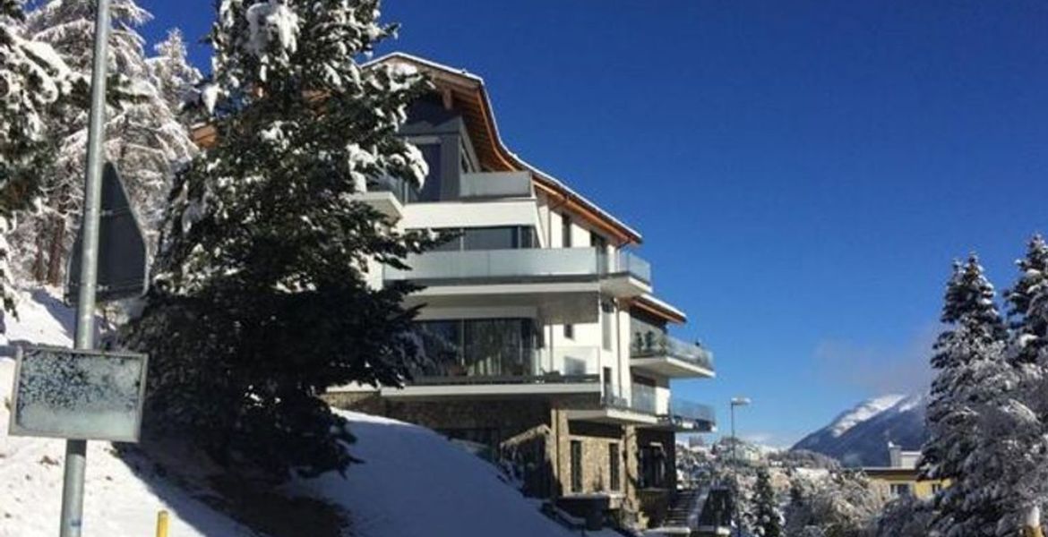 2 Bedrooms Apartment in St. Moritz