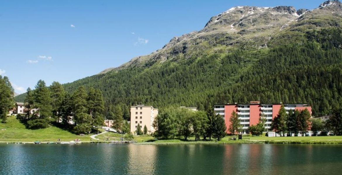Modern 1.5 room apartment in a good location in St. Moritz