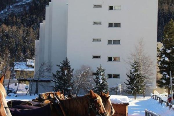 Appartement de 4 pièces (91 m2) au premier étage à St.Moritz