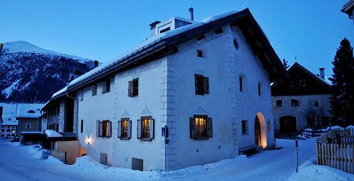 St. Moritz Chalet for rent with 5 bedrooms and 320 equipped 