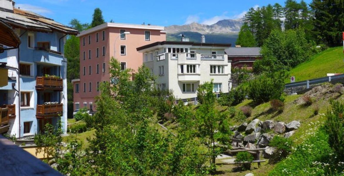 3-room apartment 70 m2 on 2nd floor for rent in St Moritz.