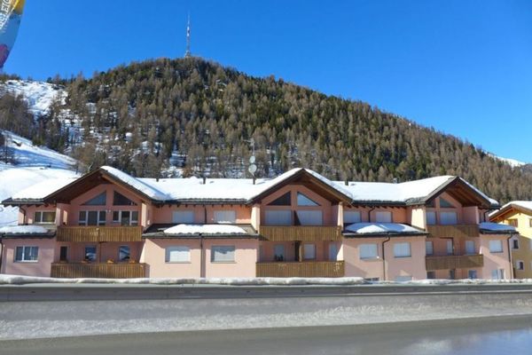 Appartement 3 pièces 70 m2 au 2ème étage à louer à St Moritz