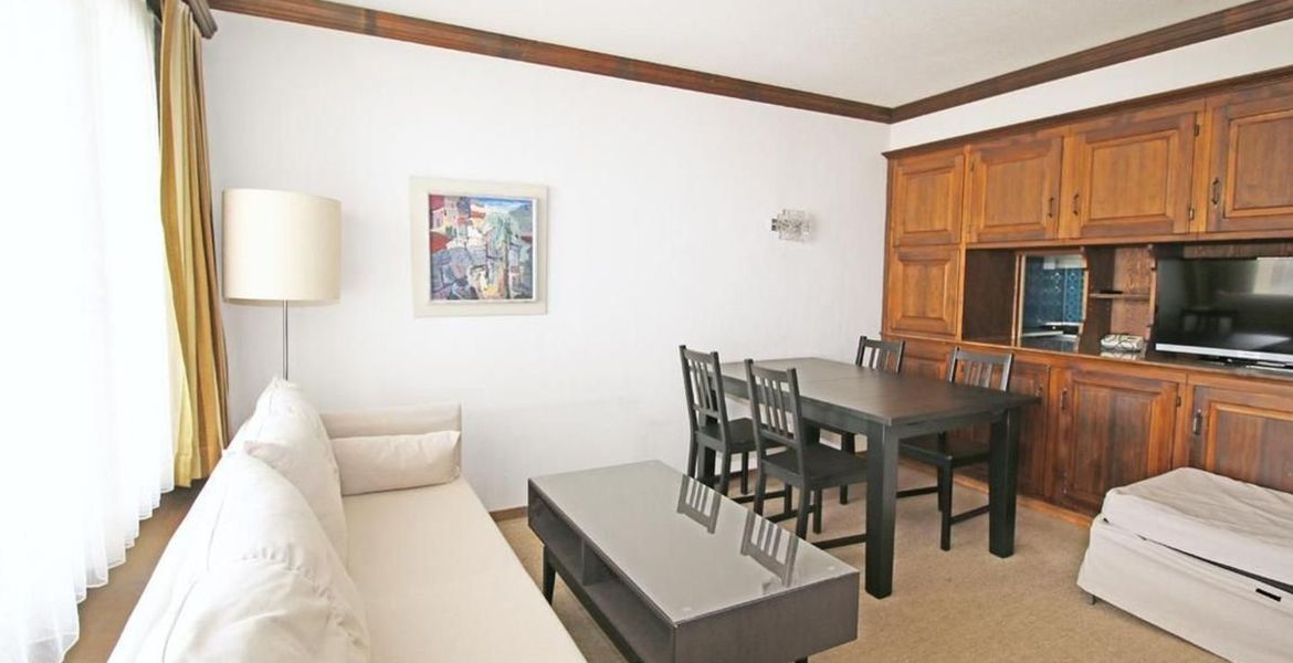 Cozy 2 1/2 room apartment on the 3rd floor with balcony 