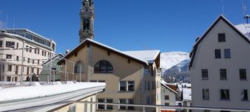 Se alquila apartamento de 120 m2 en St Moritz con 3 dormitor