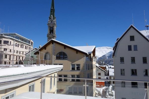 120 sqm apartment for rent in St Moritz with 3 bedrooms