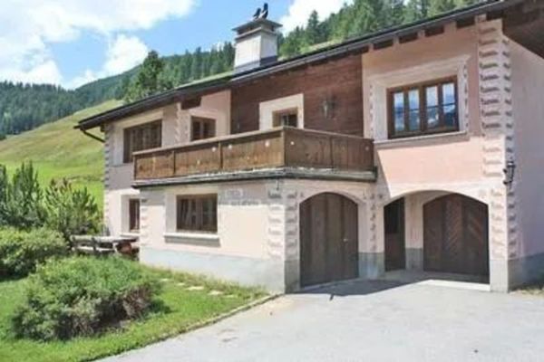 Chalet in Madulain