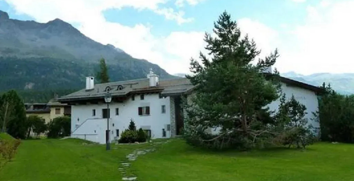 Appartement à Champfèr (St. Moritz) à louer avec 105 m²