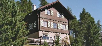 Chalet à louer à St Moritz avec 200 m² et 5 chambres 