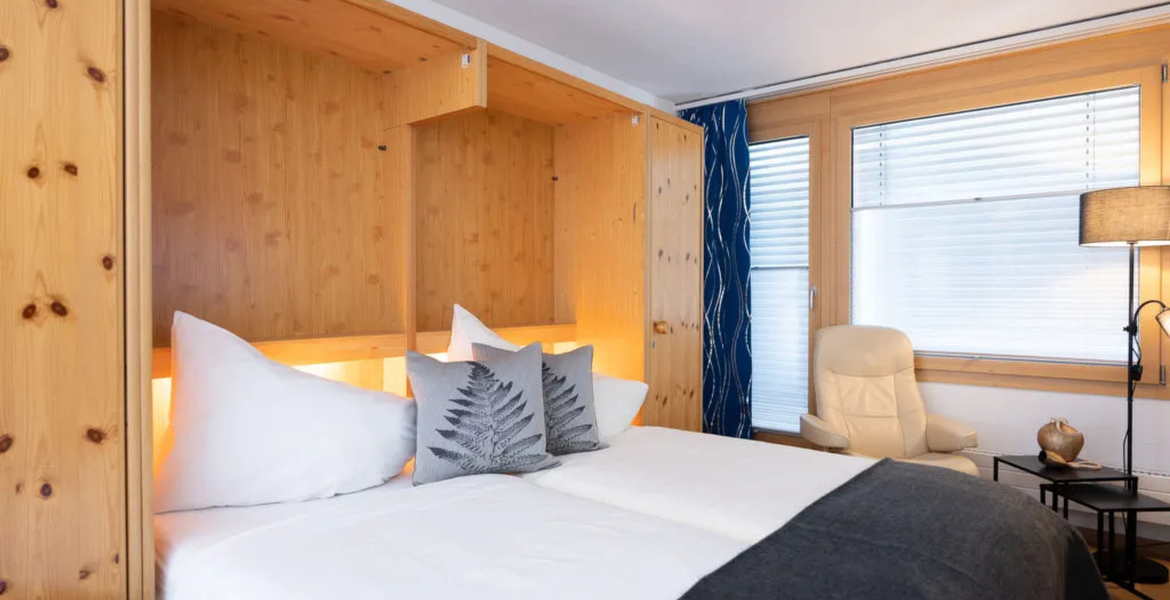 Appartement 1 pièce 30 m2 au 2ème étage à louer à St Moritz,
