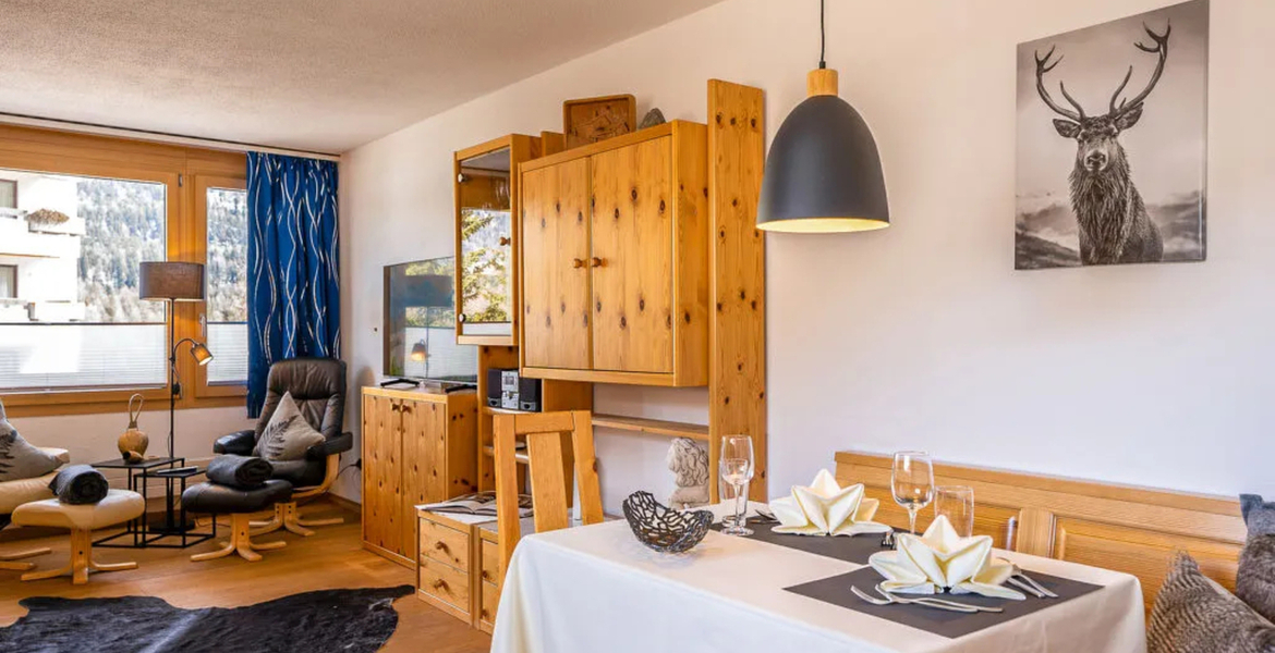 Appartement 1 pièce 30 m2 au 2ème étage à louer à St Moritz,