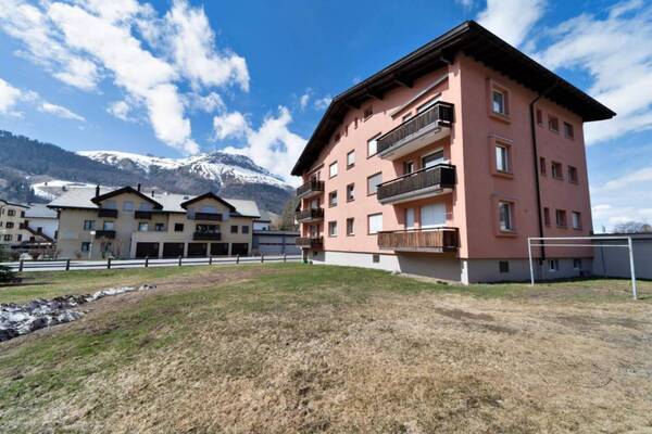 Chesa for rent in Celerina, Switzerland with 70 sqm and 2 be