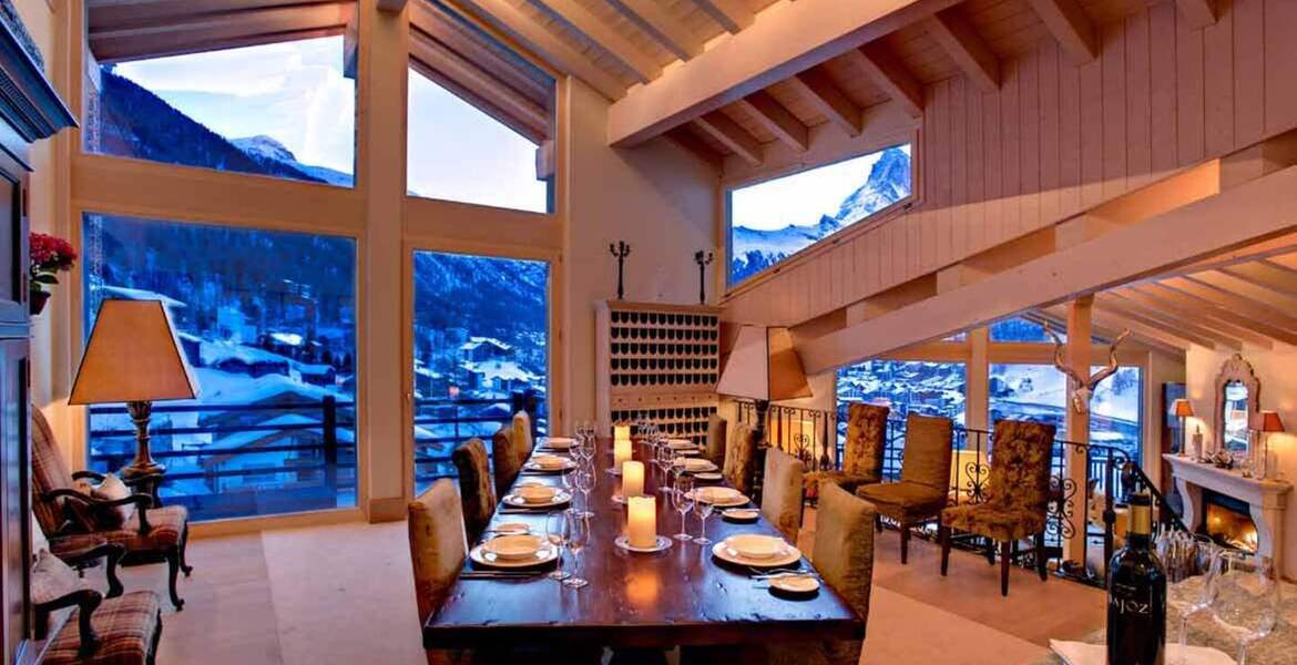 Ce chalet chic et somptueux est construit selon les normes 