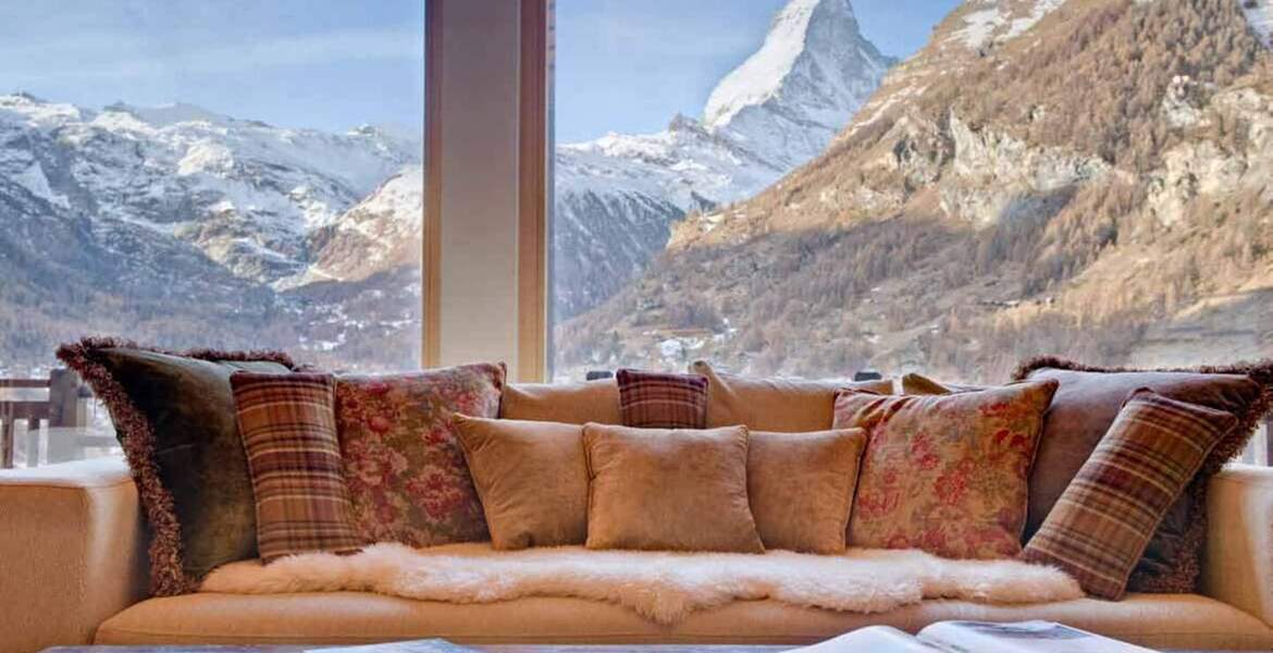 Ce chalet chic et somptueux est construit selon les normes 