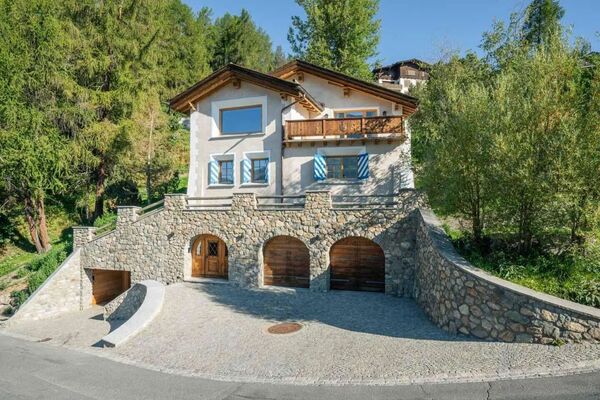 Chalet in the centre of St Moritz