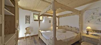 The building is located in the upper area of Samedan from wh