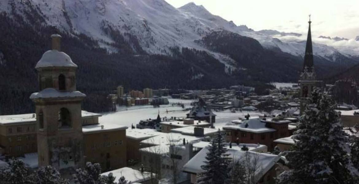 Book Chalet / House St. Moritz - Dorf