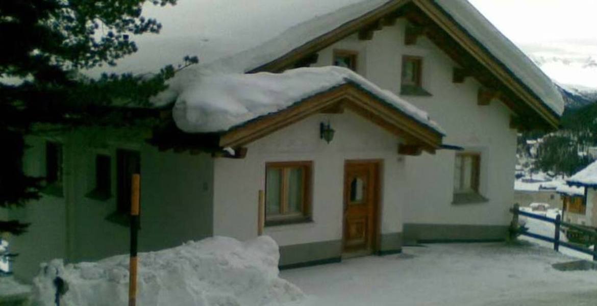 Book Chalet / House St. Moritz - Dorf