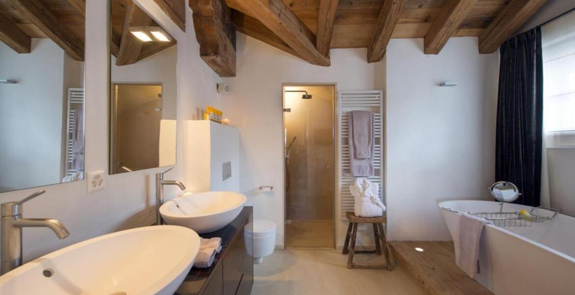 Immense chalet luxueux à Verbier avec 6 chambres à coucher  