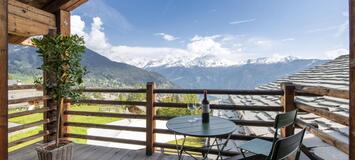 This is an exclusive 630m² luxury Verbier ski chalet