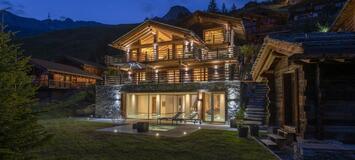 Il s'agit d'un chalet de luxe exclusif de 630 m²