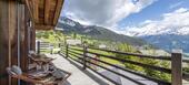 This is an exclusive 630m² luxury Verbier ski chalet