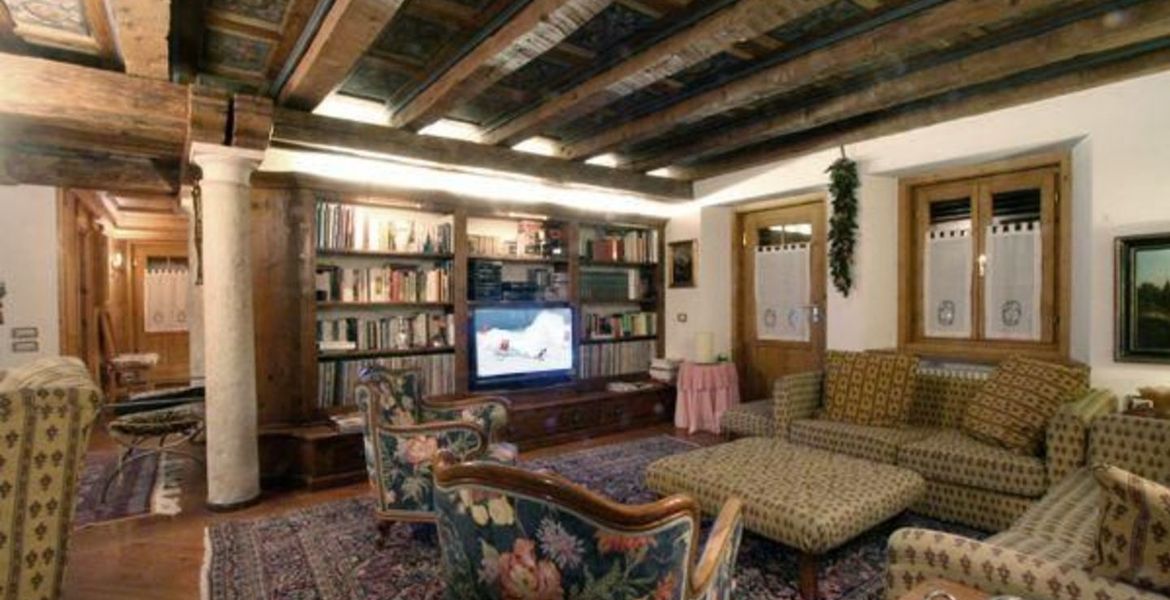 Book Chalet / House Cortina