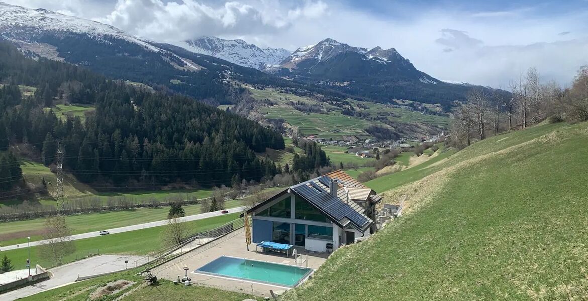 Chalet for rent in Surses