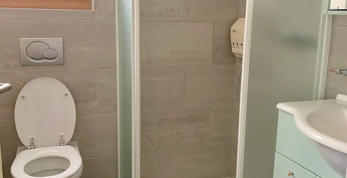 Chalet for rent in Surses