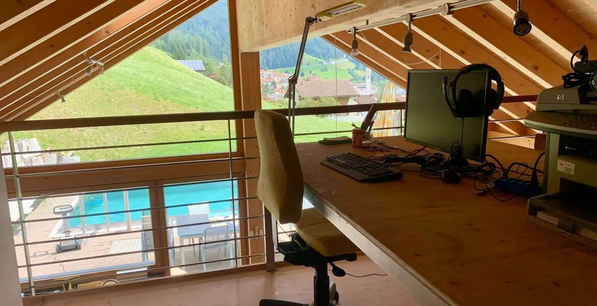 Chalet for rent in Surses