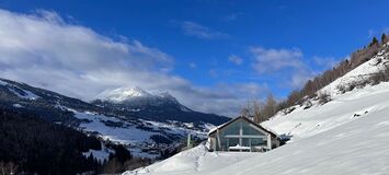 Chalet for rent in Surses