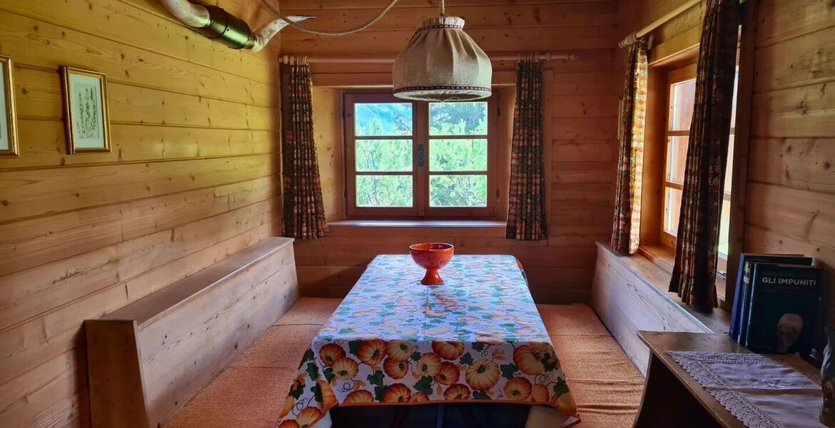 Chalet for rent in Surses