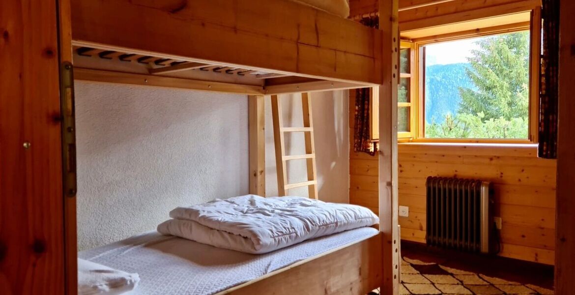 Chalet for rent in Surses