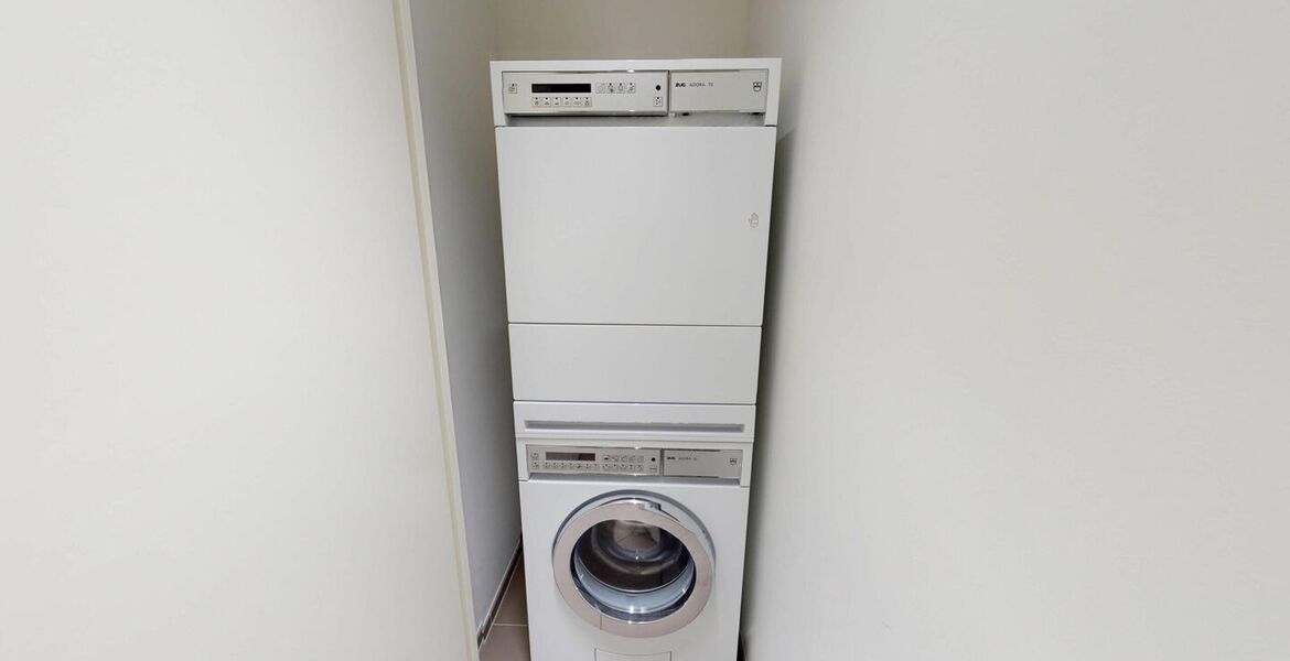 135 m² holiday apartment  OVERVIEW 3 bedrooms max. 6 persons