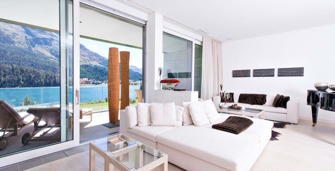 Apartment overlooking the breathtaking lake St. Moritz