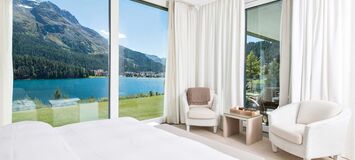 Apartment overlooking the breathtaking lake St. Moritz
