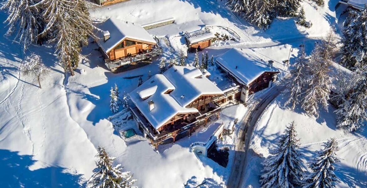 Chalet in Verbier with Hot Tub and Stunning Views