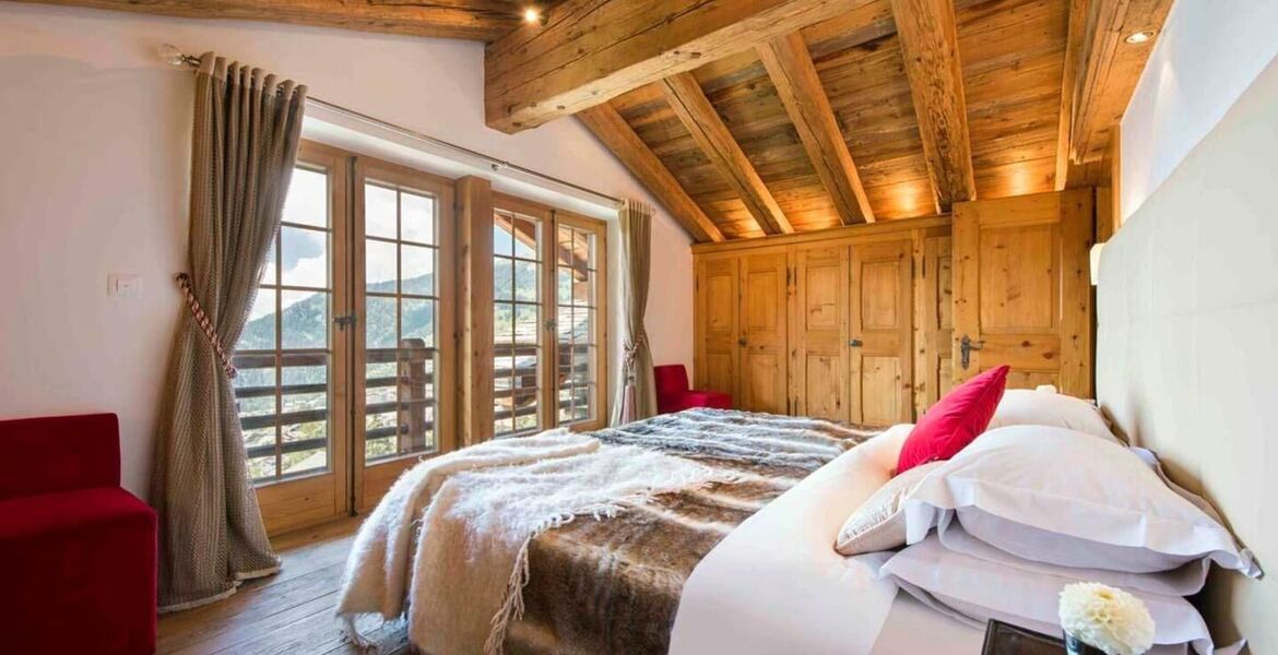 Chalet in Verbier with Hot Tub and Stunning Views