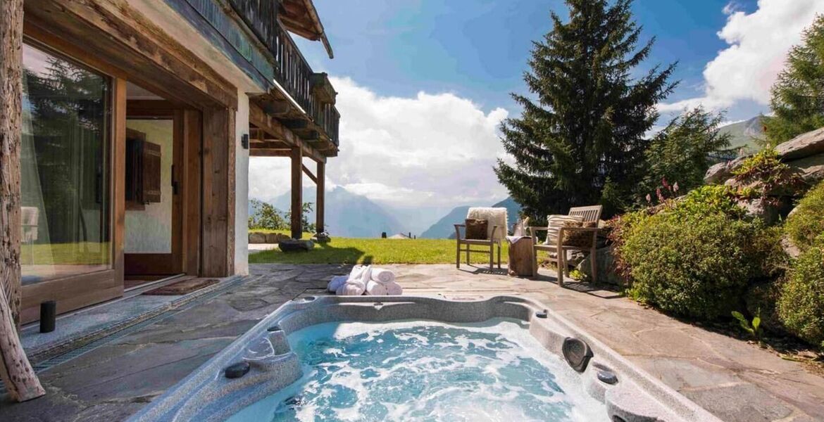 Chalet in Verbier with Hot Tub and Stunning Views