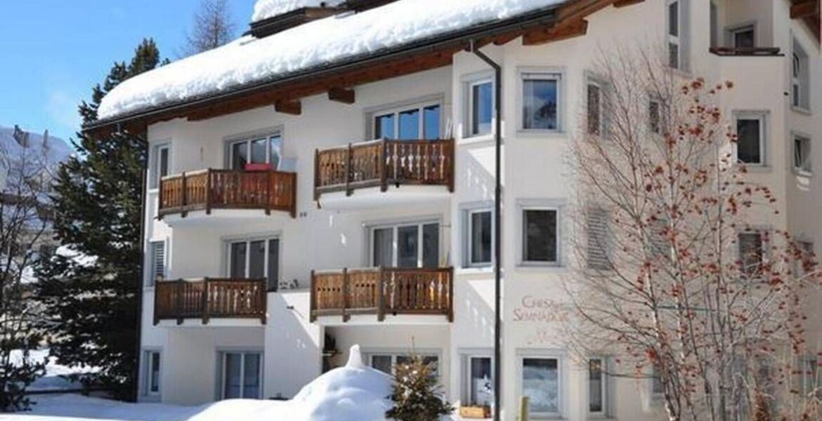 Appartement duplex à Sils Maria avec vue sur la montagne