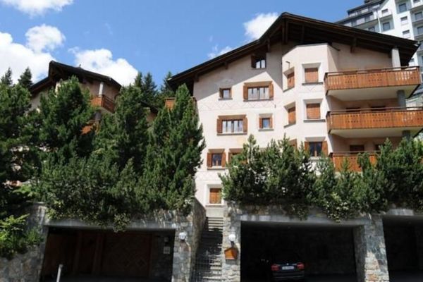 Chesa Las ofrece alojamiento en St. Moritz