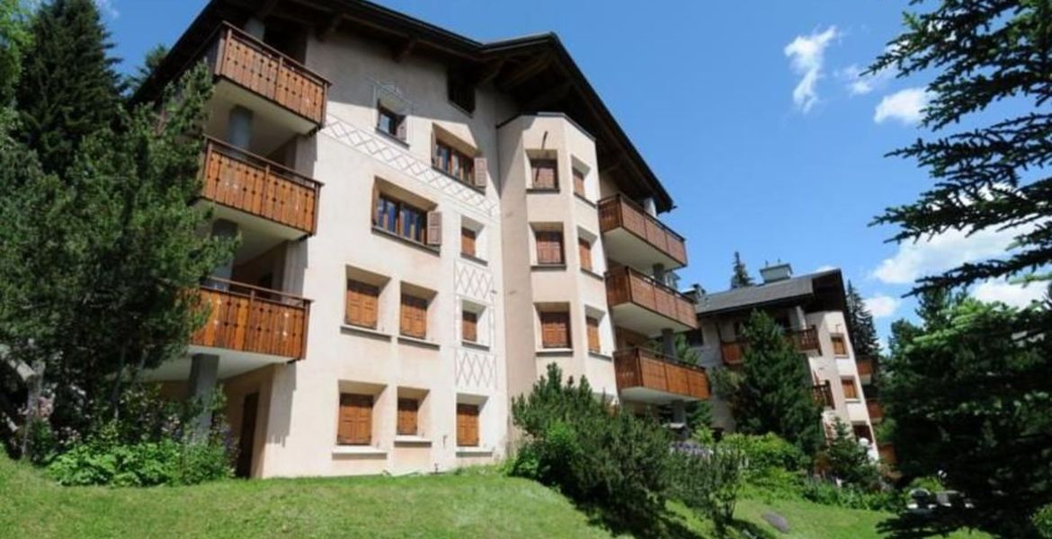 Chesa Las offers accommodation in St. Moritz