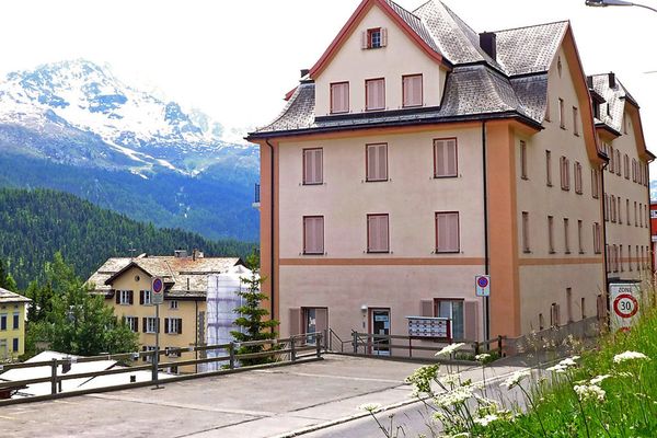 Bel appartement de 4 chambres à louer à St. Moritz