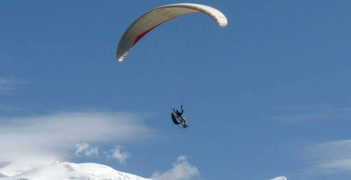 Paragliding