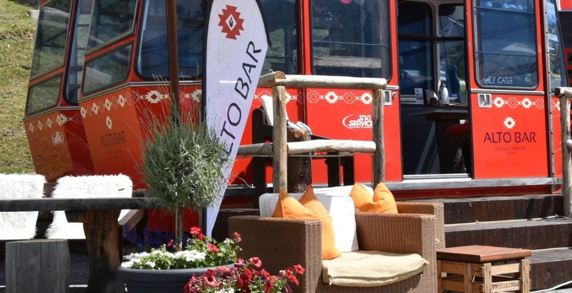 ALTO BAR - Lounge & Tearoom