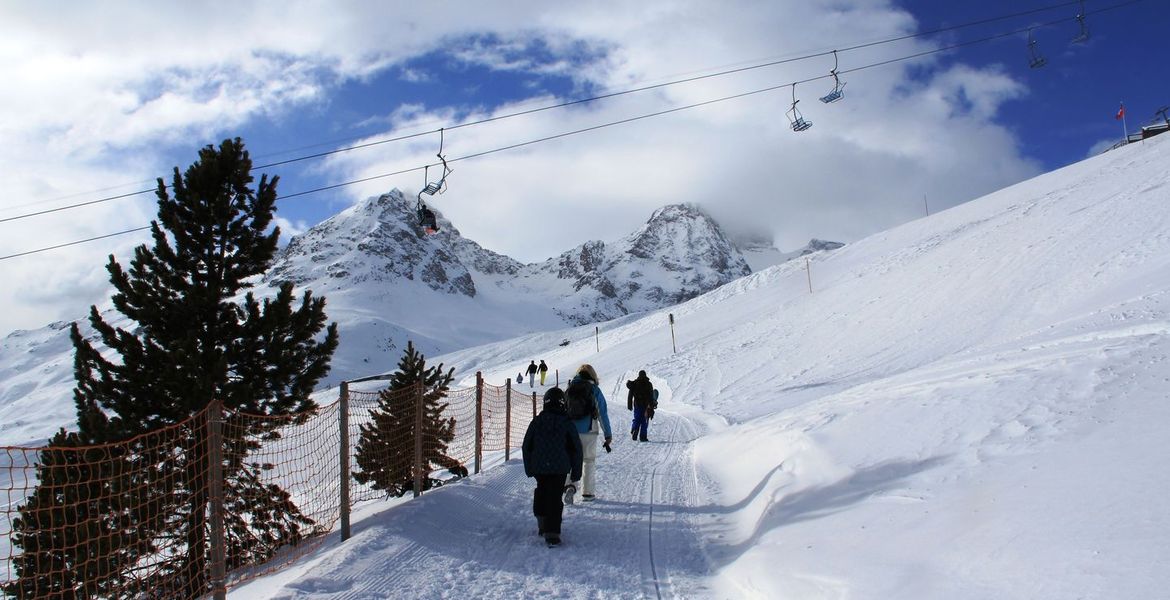 Tour guides in St. Moritz